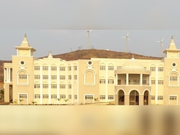 38 Junior Doctors Face Action Over Viral Reels Shot In Karnataka Hospital