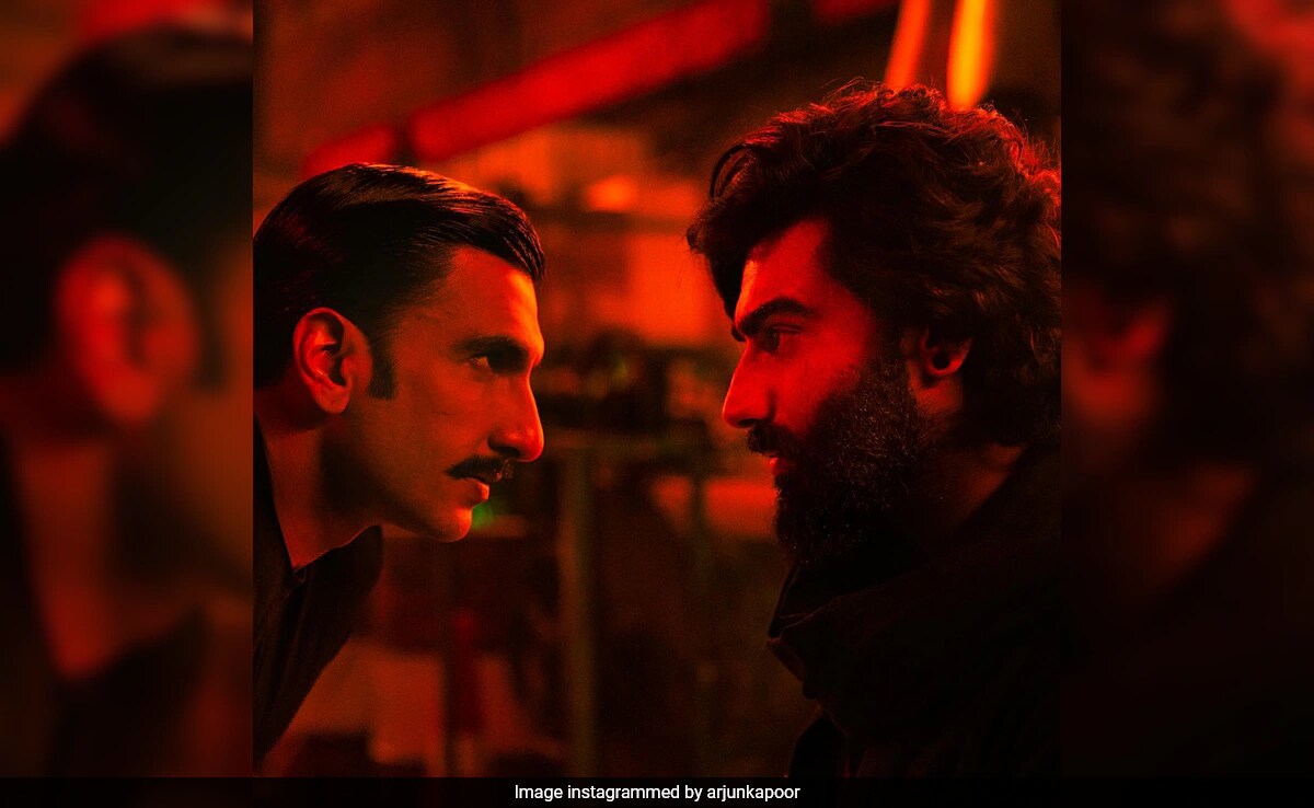 <i>"Singham Ka Villain</i>" Arjun Kapoor Gets A Big Shout Out From Ranveer Singh, Kareena Kapoor And Other Stars