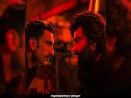 <i>"Singham Ka Villain</i>" Arjun Kapoor Gets A Big Shout Out From Ranveer Singh, Kareena Kapoor And Other Stars <i>"Singham Ka Villain</i>" Arjun Kapoor Gets A Big Shout Out From Ranveer Singh, Kareena Kapoor And Other Stars