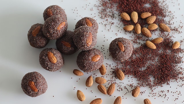 These ragi laddoos are gluten-free, rich in amino acids, calcium and potassium