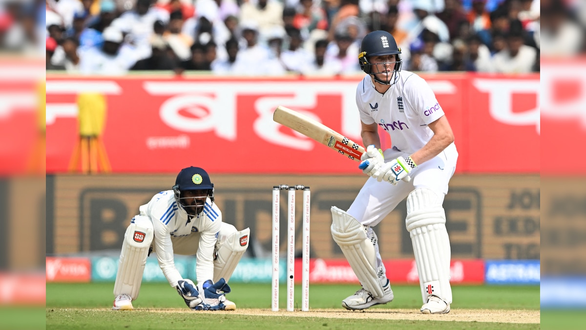 India vs England Live Score, 2nd Test Day 4: Zak Crawley Nears 50, 1-Down England Solid vs India