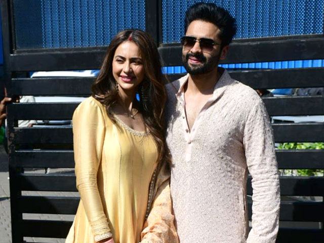 "<i>Mubarak Ho</i>": Paparazzi To Newlyweds Rakul Preet-Jackky Bhagnani