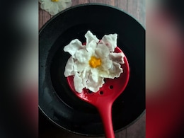 "Fried Rice Paper Flowers" Is The Latest Trend Taking The Baking World By Storm "Fried Rice Paper Flowers" Is The Latest Trend Taking The Baking World By Storm