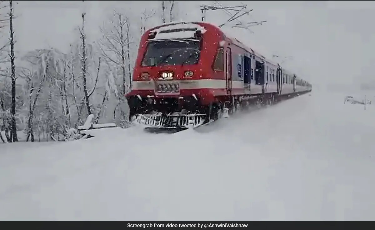 Ashwini Vaishnaw Shares Video Of Train Running Amidst Snowfall In Kashmir