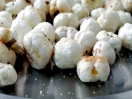 इस समय पर खाएंगे मखाना तो घटने लगेगा वजन, Weight Loss में कमाल का असर दिखाता है यह सफेद स्नैक इस समय पर खाएंगे मखाना तो घटने लगेगा वजन, Weight Loss में कमाल का असर दिखाता है यह सफेद स्नैक