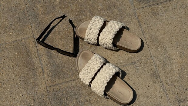 Best Deal On Flip Flops From Myntra