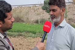 Farmers Protest: राजस्थान-पंजाब बॉर्डर बंद होने से परेशान हैं श्रीगंगानगर के किसान Farmers Protest: राजस्थान-पंजाब बॉर्डर बंद होने से परेशान हैं श्रीगंगानगर के किसान