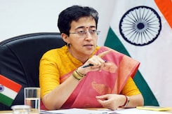 Cops At Atishi's Home With Notice After AAP Alleges Attempt To Poach MLAs Cops At Atishi's Home With Notice After AAP Alleges Attempt To Poach MLAs