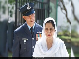 <i>Fighter</i> Box Office Collection Day 10: Hrithik Roshan's Film Is Inching Closer To Rs 200 Crore <i>Fighter</i> Box Office Collection Day 10: Hrithik Roshan's Film Is Inching Closer To Rs 200 Crore