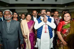 Champai Soren Wins Jharkhand Floor Test, Hemant Soren In Attendance Champai Soren Wins Jharkhand Floor Test, Hemant Soren In Attendance