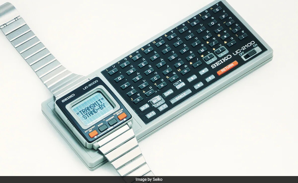 "Decades Of Technological Revolution": Rajeev Chandrasekhar Shares Video Of First Smartwatch
