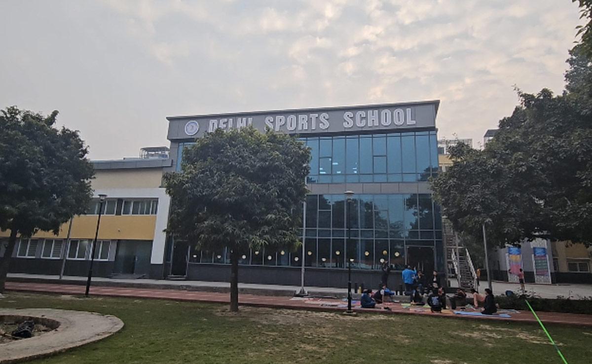 दिल्ली में खुला पहला सरकारी स्पोर्ट्स स्कूल, पढ़ाई के साथ बच्चे 10 ओलंपिक ग्रेड खेलों की करते हैं तैयारी