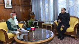 Himachal Politics: हिमाचल प्रदेश में सरकार गिराने की कोशिश? राज्यपाल से मिले जयराम ठाकुर, बोले- 'CM के पास नहीं बहुमत'