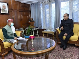 Himachal Politics: हिमाचल प्रदेश में सरकार गिराने की कोशिश? राज्यपाल से मिले जयराम ठाकुर, बोले- 'CM के पास नहीं बहुमत'