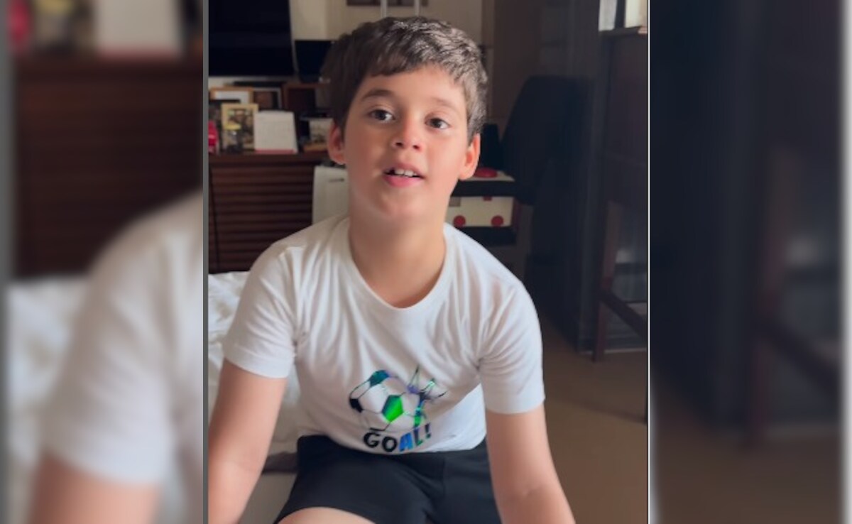 Karan Johar's Son Yash Reviews "Dadda's" Hairstyle: "He Needs To Shave His Head"