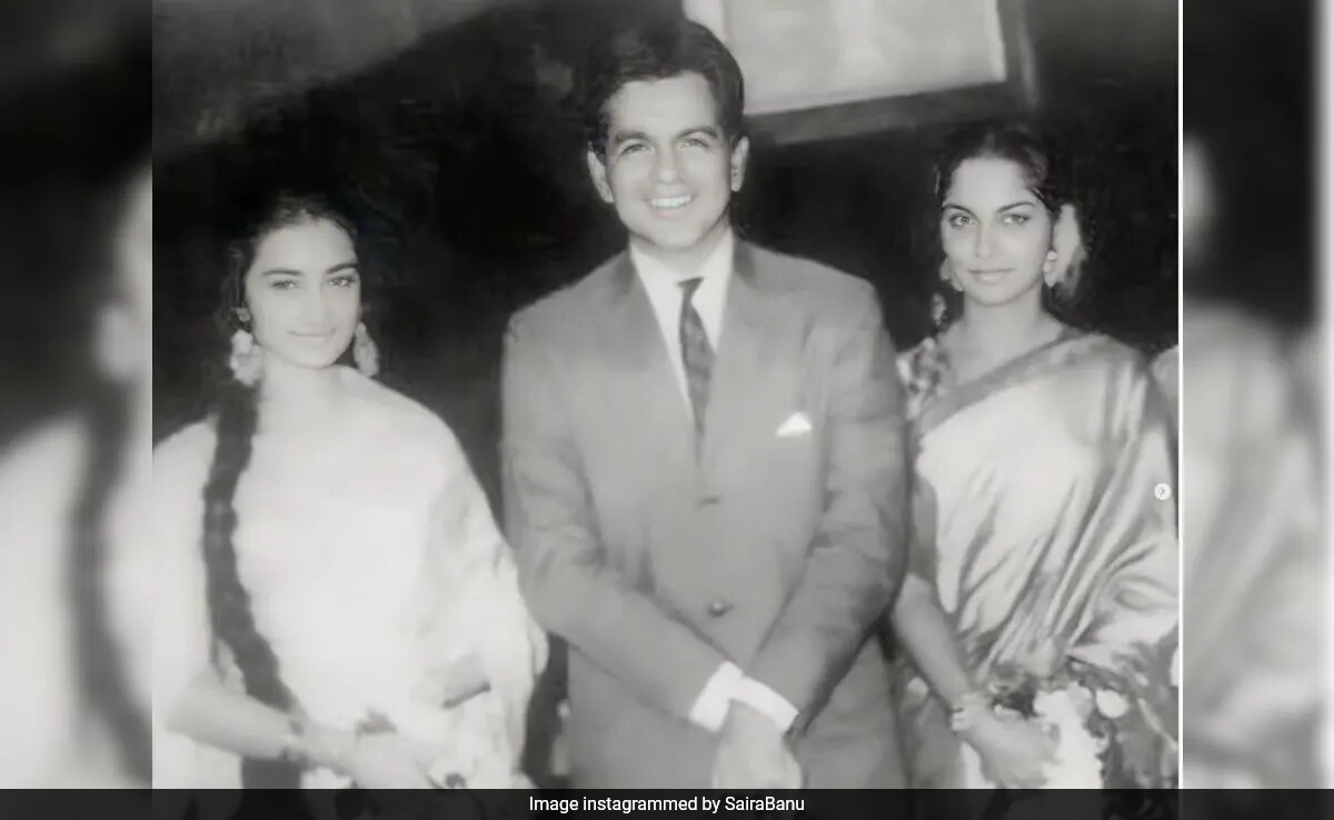 When Waheeda Rehman Told Saira Banu: "You Really Are A Beauty Queen"