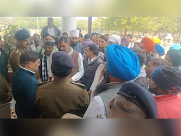 ‘दिल्ली चलो’ मार्च से पहले MP के 20 किसान नेता हुए गिरफ्तार, उठी रिहाई की मांग  ‘दिल्ली चलो’ मार्च से पहले MP के 20 किसान नेता हुए गिरफ्तार, उठी रिहाई की मांग