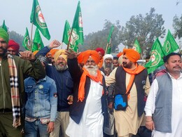 हरियाणा सरकार ने किसानों के विरोध के बीच बजट में फसल ऋण पर ब्याज माफी की घोषणा की हरियाणा सरकार ने किसानों के विरोध के बीच बजट में फसल ऋण पर ब्याज माफी की घोषणा की