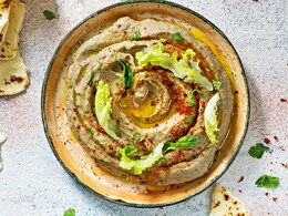 Hummus, Tahini, And More: 5 Delectable Middle Eastern Dips You Must Try