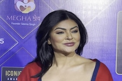 Sushmita Sen Adds Bling To The Red Carpet Sushmita Sen Adds Bling To The Red Carpet
