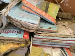 ऐसे में कैसे पढ़ेंगे नौनिहाल? शिक्षा विभाग की लापरवाही से छात्रों तक नहीं पहुंची किताबें ऐसे में कैसे पढ़ेंगे नौनिहाल? शिक्षा विभाग की लापरवाही से छात्रों तक नहीं पहुंची किताबें