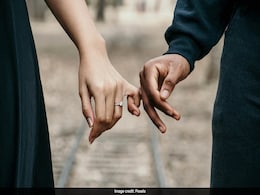Happy Promise Day 2024: Wishes, Quotes, Messages, Status, SMS To Share With Your Partner Happy Promise Day 2024: Wishes, Quotes, Messages, Status, SMS To Share With Your Partner