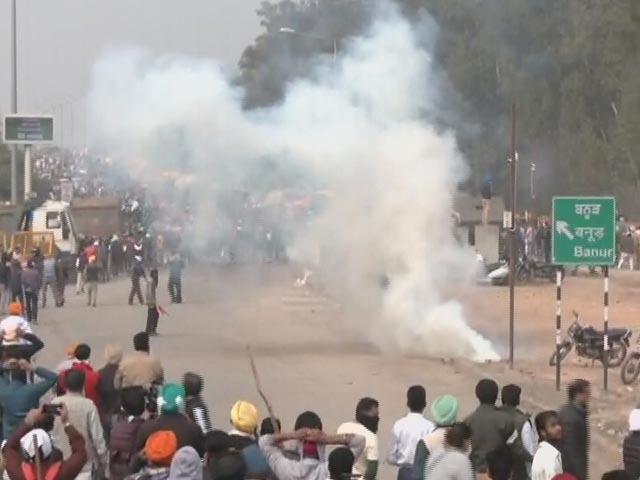 किसानों को रोकने के लिए शंभू बॉर्डर पर पुलिस की सख्ती