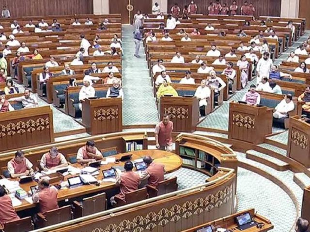 राज्यसभा की पंद्रह सीटों के लिए तीन राज्यों में चुनाव आज