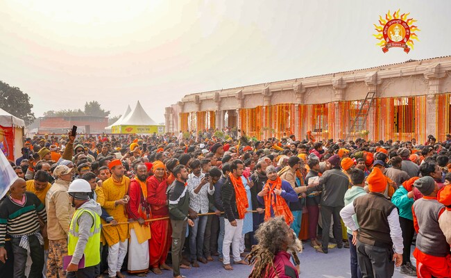 যুক্তরাজ্যের এমপি রাম মন্দির নিয়ে বিবিসির কভারেজকে “পক্ষপাতদুষ্ট” বলেছেন, সংসদে এটি নিয়ে বিতর্কের দাবি জানিয়েছেন