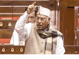 राज्यसभा में नीतीश कुमार-चंपाई सोरेन को लेकर भिड़े खरगे और पीयूष गोयल, जानें पूरा मामला राज्यसभा में नीतीश कुमार-चंपाई सोरेन को लेकर भिड़े खरगे और पीयूष गोयल, जानें पूरा मामला