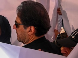 Former Pak PM Imran Khan's Illegal Marriage Conviction Overturned Former Pak PM Imran Khan's Illegal Marriage Conviction Overturned