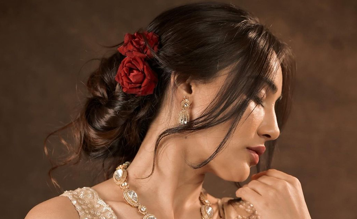 टीवी की इच्छाधारी नागिन ने शेयर किया ग्लैमरस फोटोशूट, तस्वीर में फैन्स को लगी 'सोनपरी'