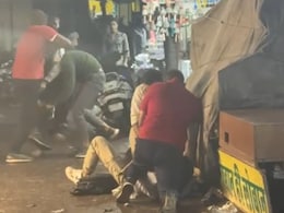Video: Cops Throw Punches, Clash With Thieves Near Rajasthan's Ajmer Dargah