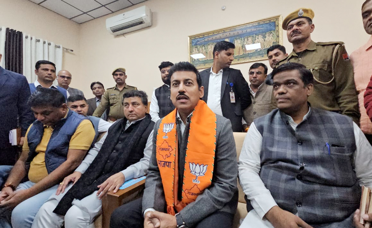 Rajasthan Politics: '200 करोड़ खर्च हुए, मगर मिली सिर्फ टी-शर्ट...', ग्रामीण ओलिंपिक खेलों पर बोले राज्यवर्धन राठौड़