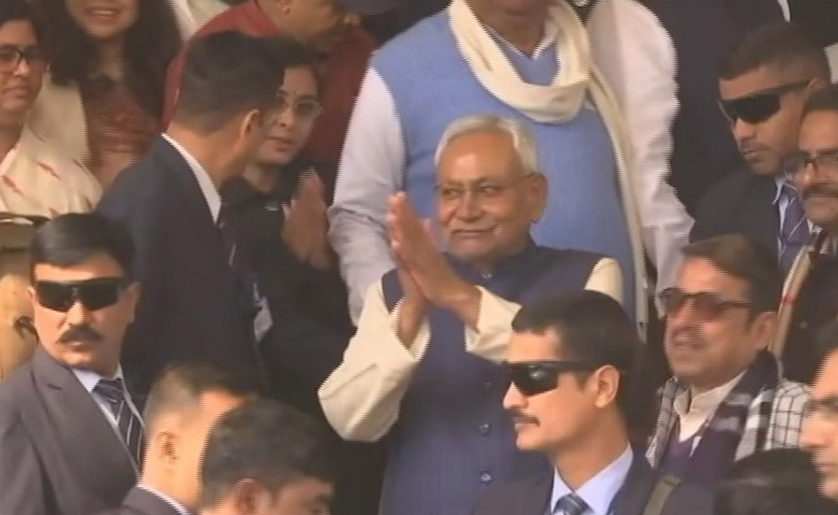 Bihar Floor Test: थोड़ी देर में नीतीश सरकार का फ्लोर टेस्ट, क्या होगा कोई बड़ा खेल? Bihar Floor Test: थोड़ी देर में नीतीश सरकार का फ्लोर टेस्ट, क्या होगा कोई बड़ा खेल?