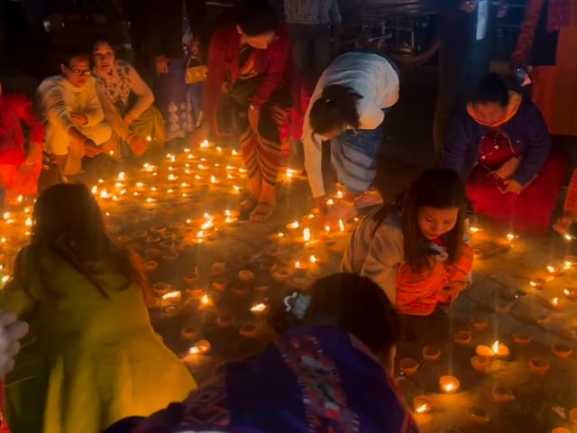 Assam BJP's Women Members Welcome PM Modi With One Lakh Diyas