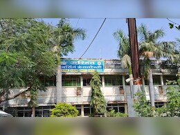 फर्जी नर्सिंग स्कूलों का भंडाफोड़, बिना मान्यता के ही छात्रों से लाखों रुपए लेकर दे रहे थे डिग्री, अब करियर चौपट फर्जी नर्सिंग स्कूलों का भंडाफोड़, बिना मान्यता के ही छात्रों से लाखों रुपए लेकर दे रहे थे डिग्री, अब करियर चौपट