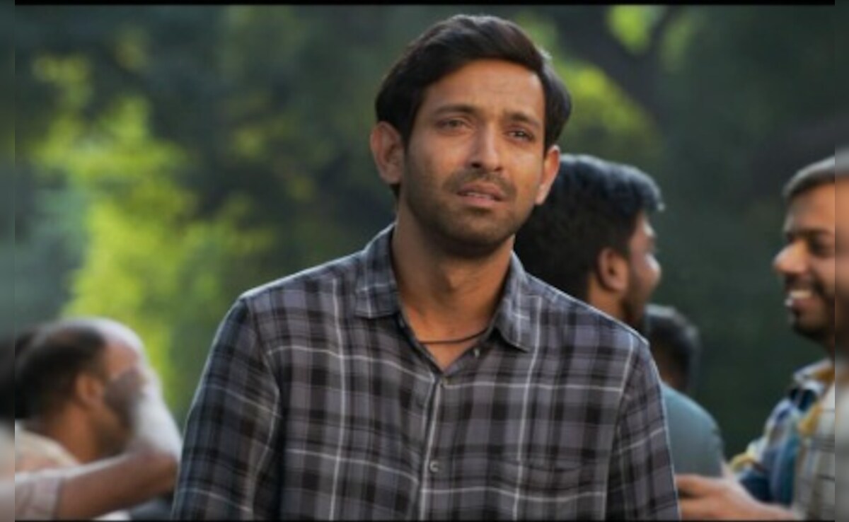 What Vikrant Massey Said While Filming <i>12th Fail's</i> Emotional Climax: "It's Also My Story"
