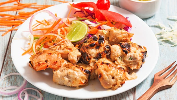 Lemon chicken tikka is easy to make. Lemon chicken tikka is easy to make.
