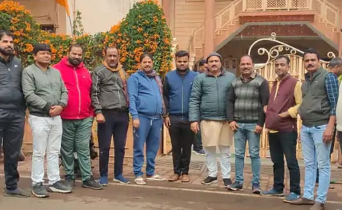 Shivpuri: नपा अध्यक्ष के खिलाफ पार्षदों ने खोला मोर्चा, पद से हटाने की मांग को लेकर भोपाल में जमाया डेरा