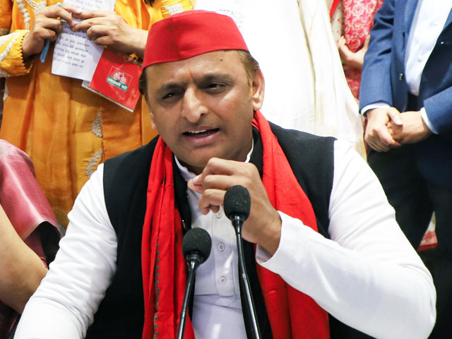 "BJP पार्टियों को तोड़ना जानती है..." : जयंत चौधरी के NDA में जाने के सवाल पर अखिलेश यादव