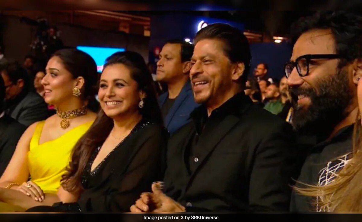 Crazy Viral Pic Of Shah Rukh Khan With Rani Mukerji, Nayanthara And Sandeep Reddy Vanga