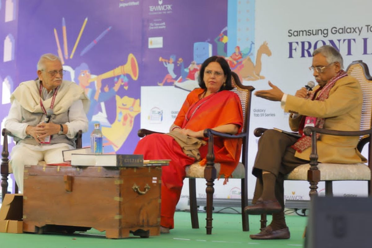 जयपुर लिटरेचर फेस्टिवल के पहले दिन गुलजार ने बांधा समां, अजय जडेजा बोले- देवों के देव थे कपिल देव