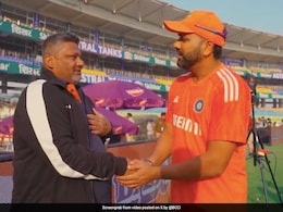 "<i>Dhyan Rakhna Sir</i>", Sarfaraz Khan's Father Tells Rohit Sharma. India Captain's Humble Response