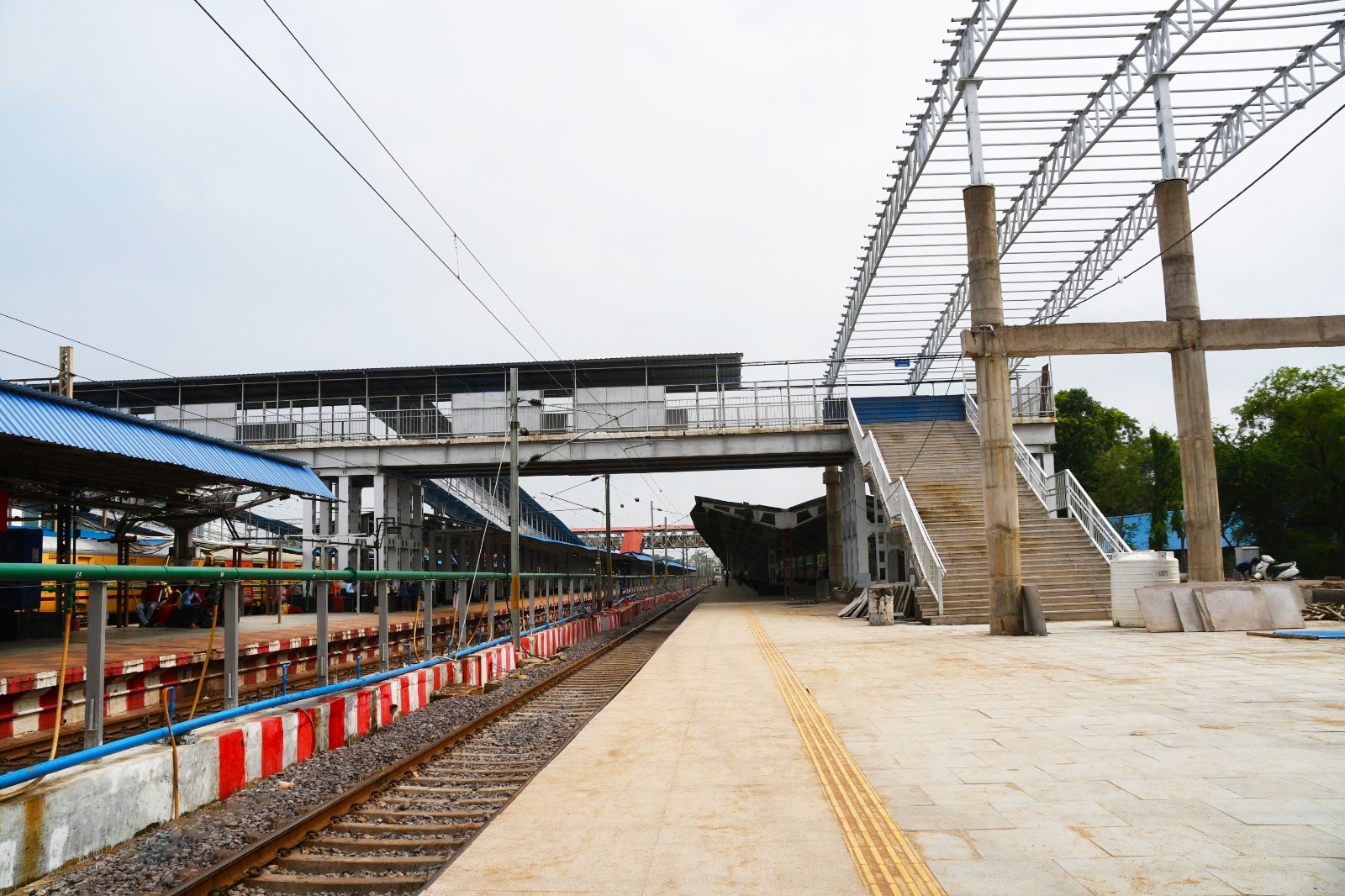 Security Personnel Killed As Gun Goes Off Accidentally At Raipur Railway Station Security Personnel Killed As Gun Goes Off Accidentally At Raipur Railway Station
