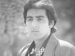 कभी गोविंदा से की जाती थी इस एक्टर की तुलना, फिर 30 फिल्में कर पर्दे से हुआ गायब, दूसरी शादी कर चमकी किस्मत कभी गोविंदा से की जाती थी इस एक्टर की तुलना, फिर 30 फिल्में कर पर्दे से हुआ गायब, दूसरी शादी कर चमकी किस्मत
