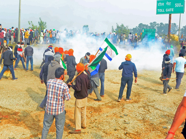Protesting Farmers To Resume Delhi March After Night Halt