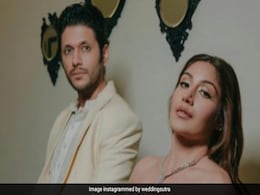 सुरभि चंदना ने शादी से पहले कराया प्री वेडिंग फोटोशूट लेकिन हो गईं कॉन्ट्रोवर्सी का शिकार! जानें क्या है मामला सुरभि चंदना ने शादी से पहले कराया प्री वेडिंग फोटोशूट लेकिन हो गईं कॉन्ट्रोवर्सी का शिकार! जानें क्या है मामला