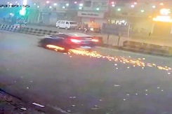 Video: SUV Drags Bike For Over A Kilometre In Gurugram Video: SUV Drags Bike For Over A Kilometre In Gurugram