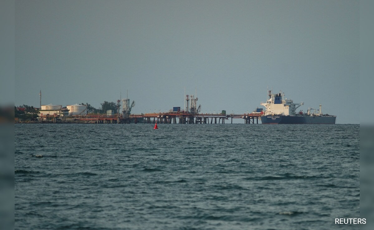 New US Sanctions May Threaten Russian Oil Sales To India: Report